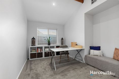 Property photo of 6 Satori Court Ferntree Gully VIC 3156