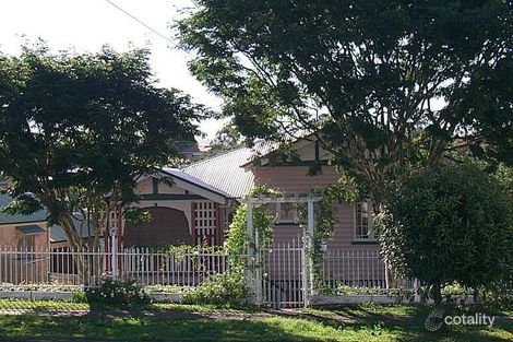 58 Raff Ave, Holland Park, QLD 4121