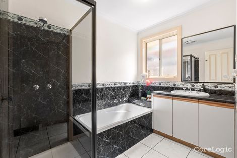 Property photo of 24 Dowling Road Oakleigh South VIC 3167