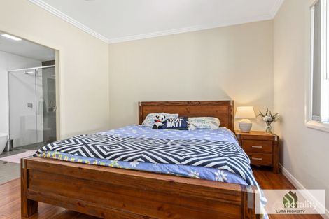 Property photo of 2/21 Girraween Road Girraween NSW 2145
