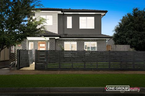 1/10 HIGHLANDS RD, THOMASTOWN, VIC 3074