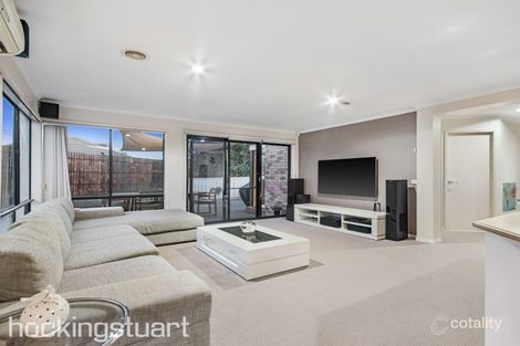 Property photo of 14 Erindale Place Craigieburn VIC 3064
