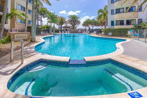 Property photo of 111/392-398 Marine Parade Labrador QLD 4215