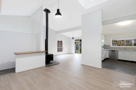 Property photo of 2 Murrumbong Road Summerland Point NSW 2259