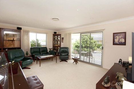 Property photo of 6 Menkira Street Mansfield QLD 4122