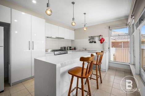 Property photo of 3 Yale Street Wendouree VIC 3355