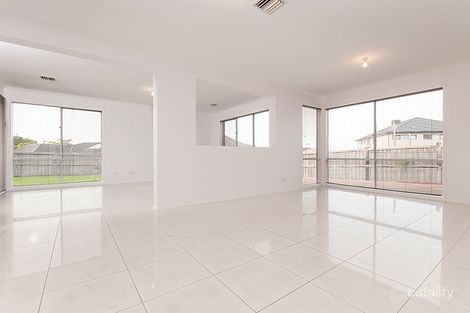 Property photo of 27 Grange Rise Craigieburn VIC 3064