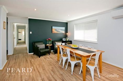 Property photo of 37 Burroughs Road Karrinyup WA 6018