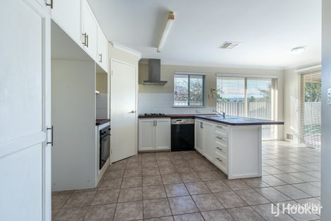 Property photo of 11 Trayner Close Gosnells WA 6110