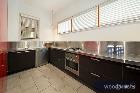 Property photo of 2/31-33 Kokaribb Road Carnegie VIC 3163