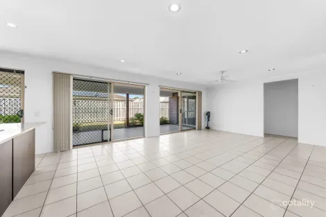 Property photo of 26 Flametree Crescent Berrinba QLD 4117