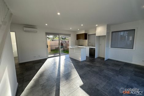 Property photo of 1/15 Nott Street Warners Bay NSW 2282