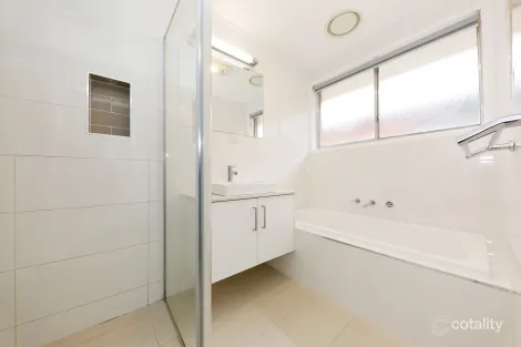 Property photo of 1/4 Batman Grove Mulgrave VIC 3170