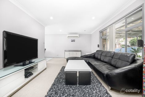 Property photo of 19 Coral Crescent Unanderra NSW 2526