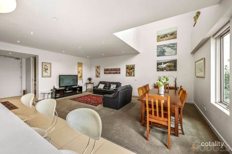 Property photo of 24/15 Beach Road Hampton VIC 3188