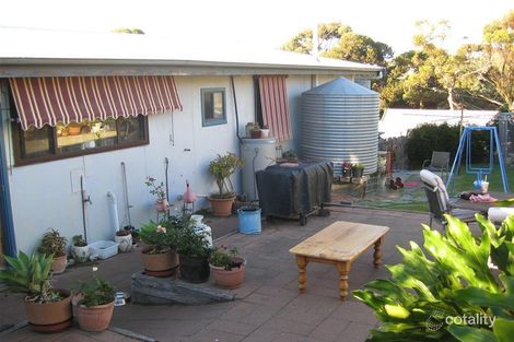 Property photo of 15 Ocean Road Hayborough SA 5211