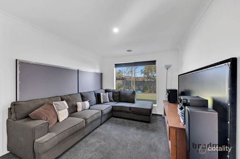 Property photo of 13 Queen Street Wallan VIC 3756