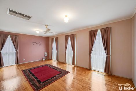 Property photo of 26 Clowes Street Melton South VIC 3338