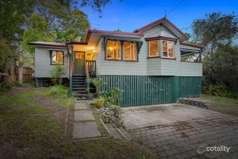 17 Chuter Ave, Southport, QLD 4215