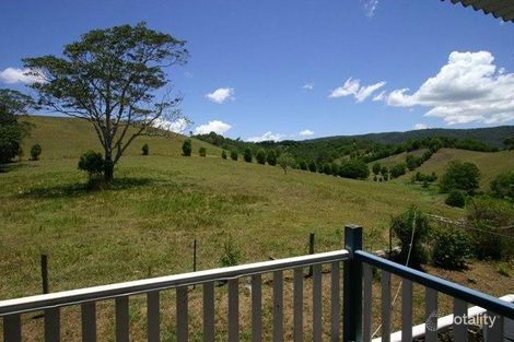 17 Bowman St, Kin Kin, QLD 4571