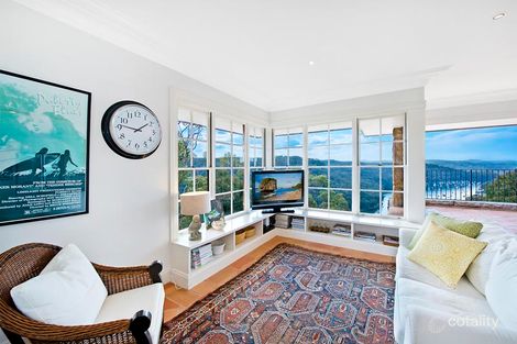 Property photo of 8 Gilwinga Drive Bayview NSW 2104