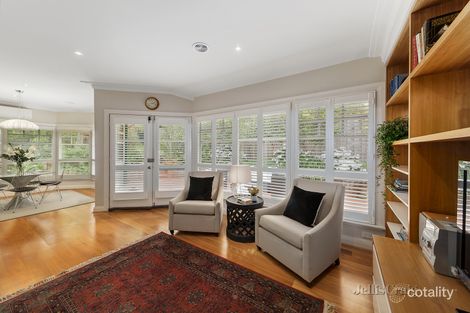 Property photo of 4/5-7 Valley Parade Glen Iris VIC 3146