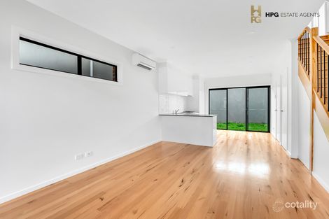Property photo of 2/4 Remo Place Tullamarine VIC 3043