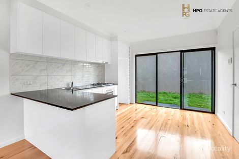 Property photo of 2/4 Remo Place Tullamarine VIC 3043