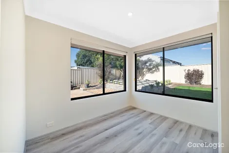 Property photo of 2 Hinckley Parkway Hocking WA 6065