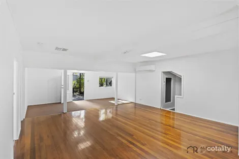 Property photo of 4 Raymond Avenue Bundall QLD 4217