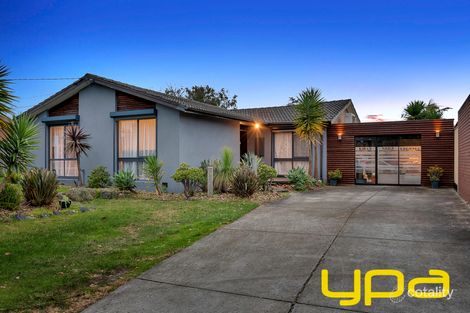 Property photo of 5 Bunurong Place Cranbourne VIC 3977