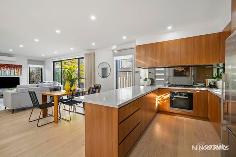 Property photo of 2/10 Carween Avenue Mitcham VIC 3132