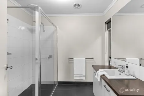Property photo of 4 Greenside Place Miners Rest VIC 3352