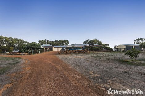 Property photo of 100 Strawberry Hill Drive Gidgegannup WA 6083