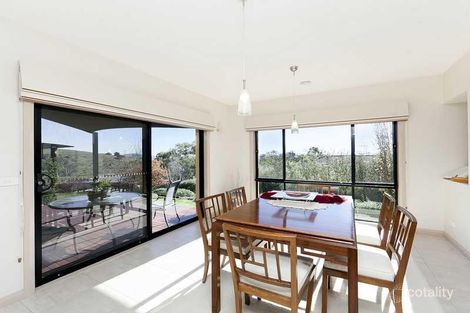 Property photo of 4 She-Oak Place Jerrabomberra NSW 2619