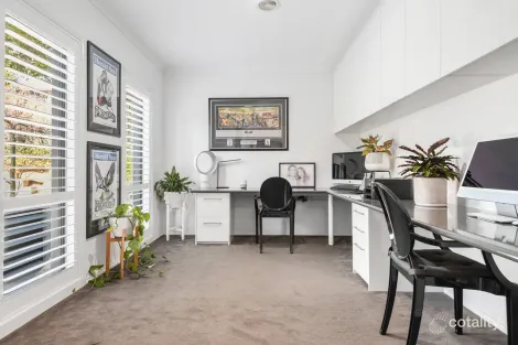 Property photo of 6 Amanda Court Rowville VIC 3178
