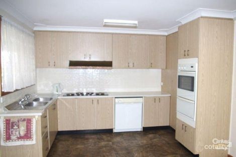 Property photo of 32 Cruikshank Avenue Elderslie NSW 2570