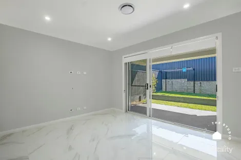 Property photo of 75 Horizon Loop Oran Park NSW 2570