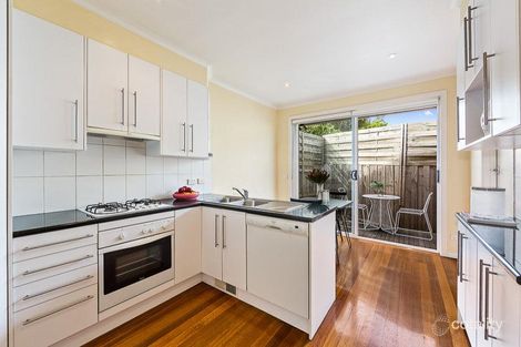 Property photo of 2/14 Fulton Street St Kilda East VIC 3183