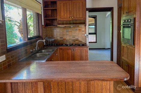 Property photo of 8 Redcraze Rise Mill Park VIC 3082