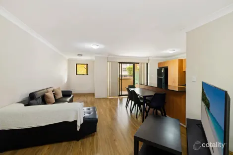 26/12-20 Lachlan St, Liverpool, NSW 2170