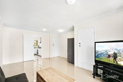 Property photo of 8/10 Sunrise Boulevard Surfers Paradise QLD 4217