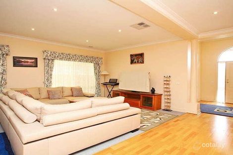 Property photo of 396 Ormond Road Narre Warren South VIC 3805