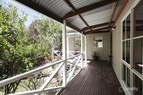 Property photo of 4 Noonan Grove Woodend VIC 3442
