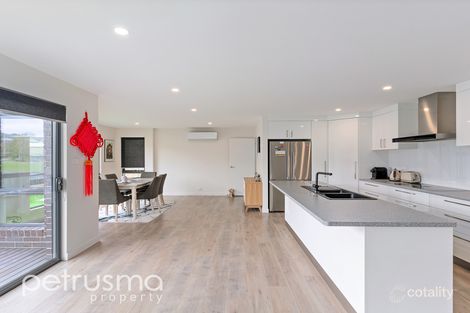 Property photo of 41 Kingsgate Circle Huntingfield TAS 7055