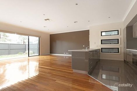 Property photo of 25 Waterside Place Maribyrnong VIC 3032
