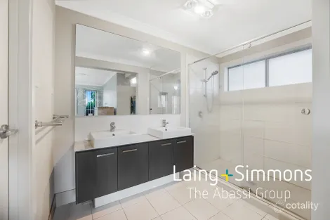 Property photo of 16 Huntington Street Ropes Crossing NSW 2760