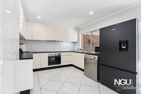 Property photo of 11 Carlton Close Bethania QLD 4205