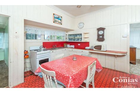 Property photo of 239 Thistle Street Gordon Park QLD 4031
