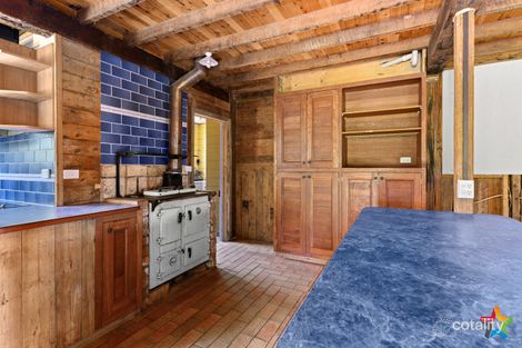 Property photo of 77 Kiewa East Road Tangambalanga VIC 3691